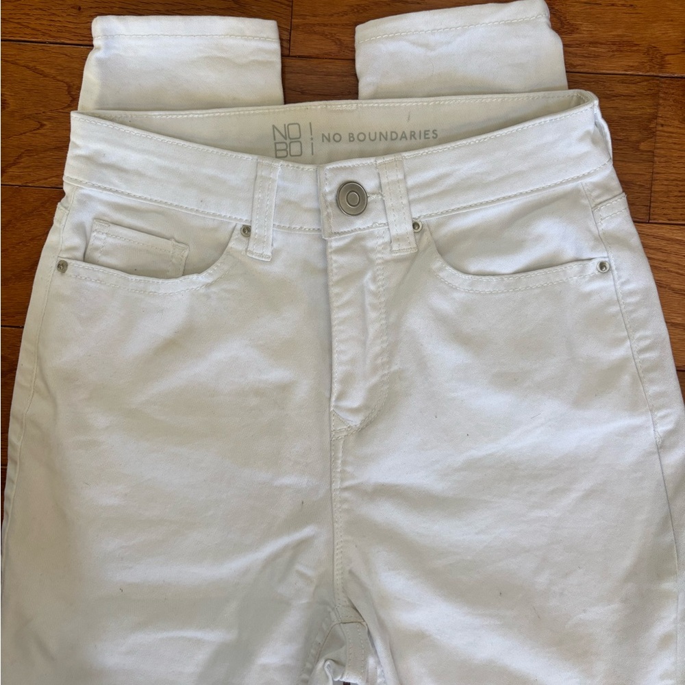 No Boundaries Women's White High-Rise Stretch Jeans Size 1